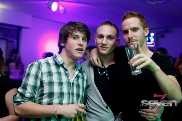 Cliquer pour voir l'image en taille réelle