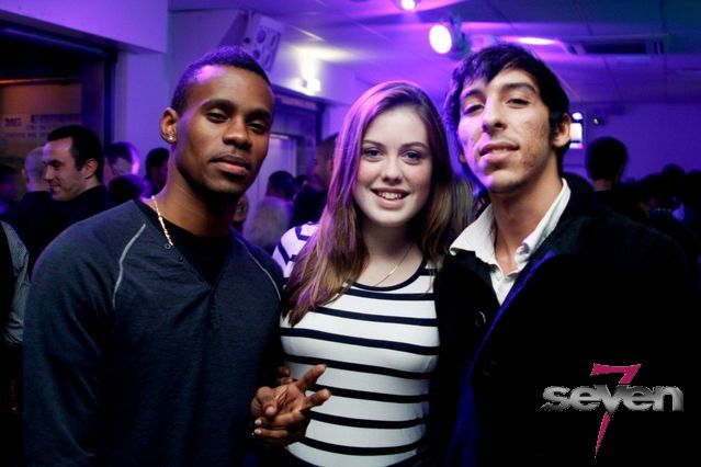 Cliquer pour voir l'image en taille réelle