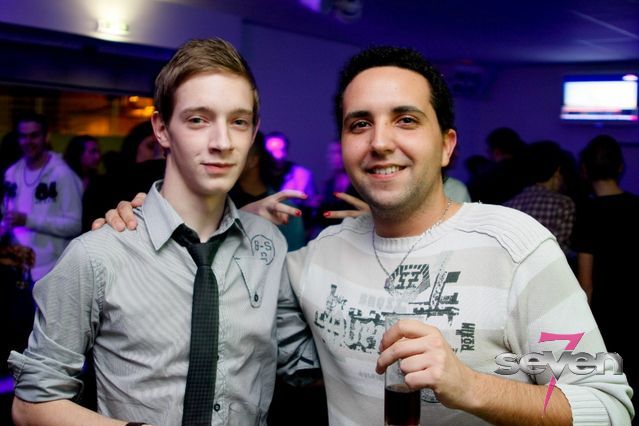 Cliquer pour voir l'image en taille réelle