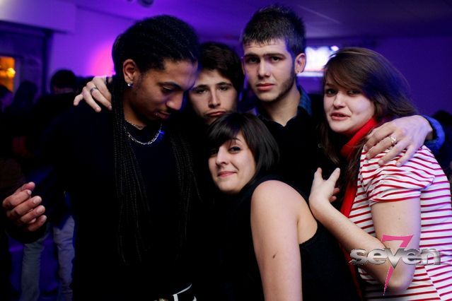 Cliquer pour voir l'image en taille réelle