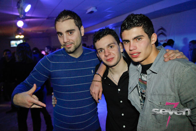 Cliquer pour voir l'image en taille réelle