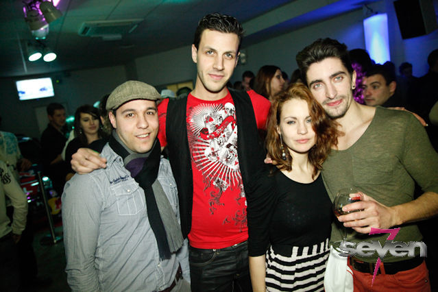 Cliquer pour voir l'image en taille réelle