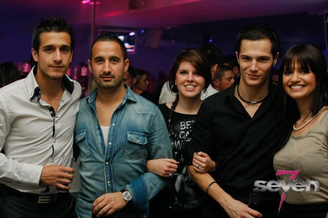 Cliquer pour voir l'image en taille réelle