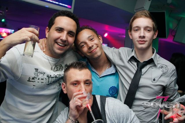 Cliquer pour voir l'image en taille réelle