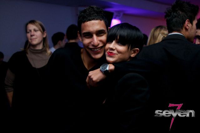 Cliquer pour voir l'image en taille réelle