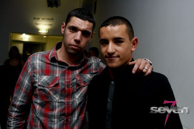 Cliquer pour voir l'image en taille réelle