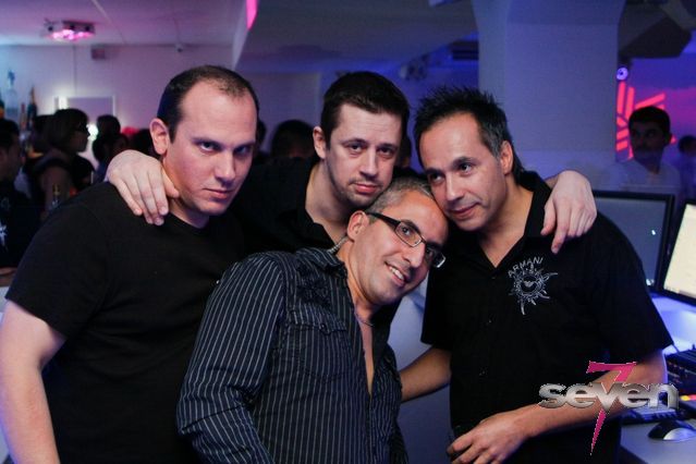 Cliquer pour voir l'image en taille réelle