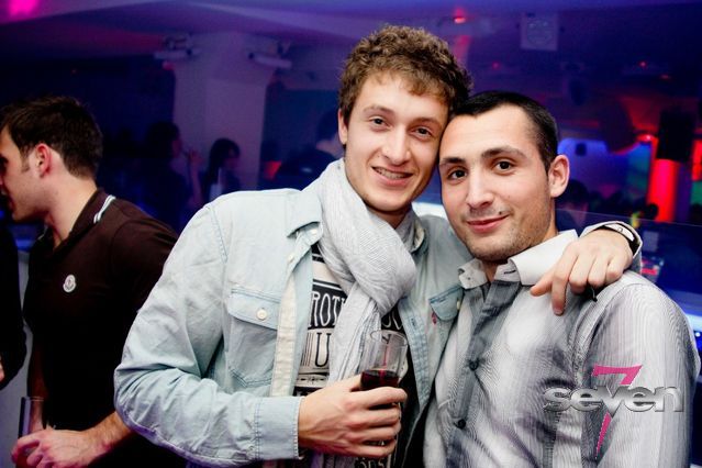 Cliquer pour voir l'image en taille réelle