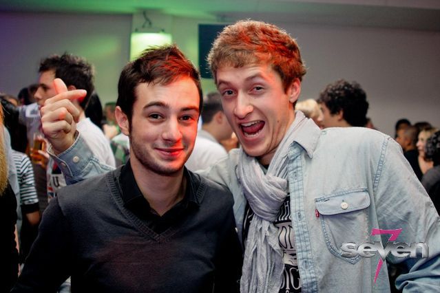 Cliquer pour voir l'image en taille réelle