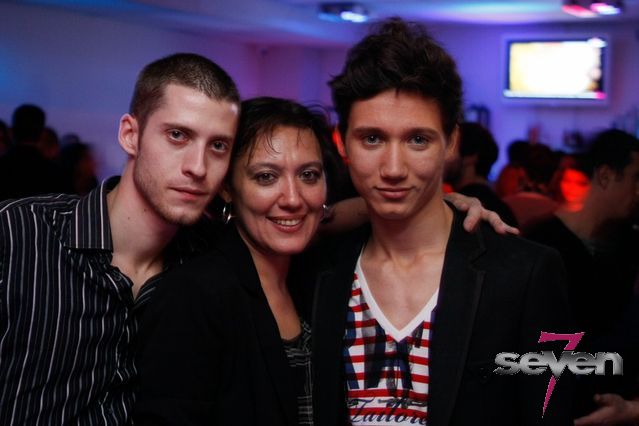 Cliquer pour voir l'image en taille réelle