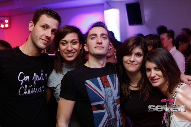 Cliquer pour voir l'image en taille réelle