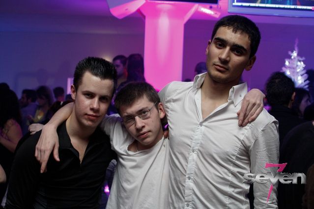 Cliquer pour voir l'image en taille réelle