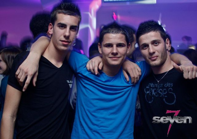 Cliquer pour voir l'image en taille réelle