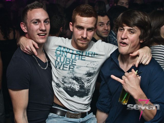 Cliquer pour voir l'image en taille réelle