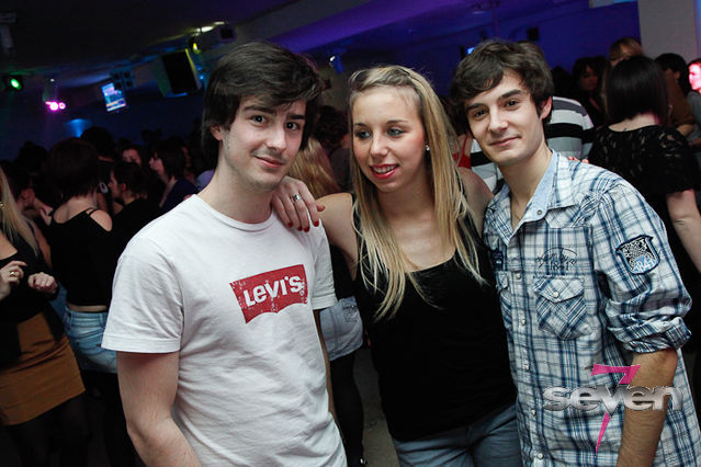 Cliquer pour voir l'image en taille réelle