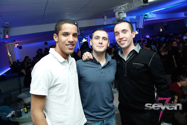 Cliquer pour voir l'image en taille réelle