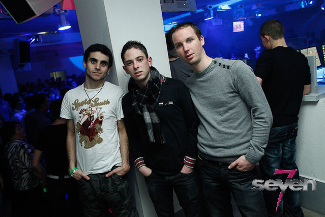 Cliquer pour voir l'image en taille réelle