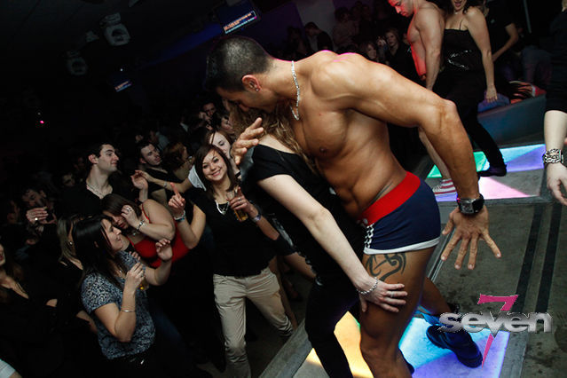 Cliquer pour voir l'image en taille réelle