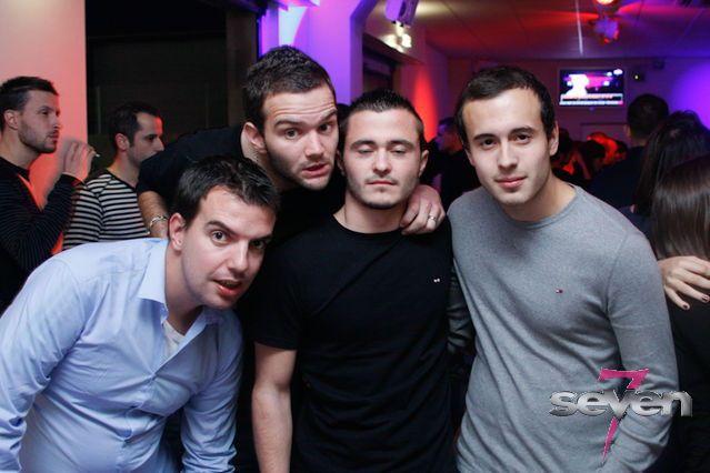 Cliquer pour voir l'image en taille réelle