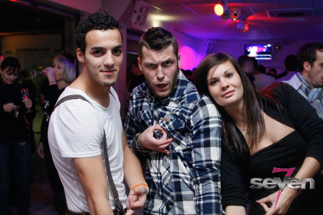 Cliquer pour voir l'image en taille réelle