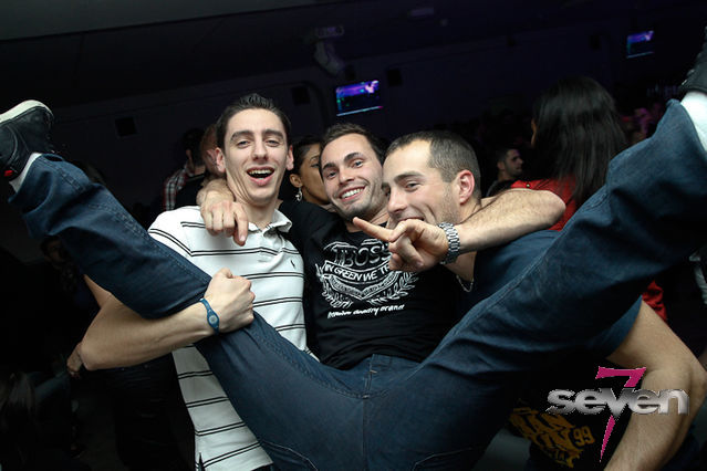 Cliquer pour voir l'image en taille réelle