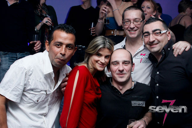 Cliquer pour voir l'image en taille réelle