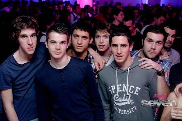 Cliquer pour voir l'image en taille réelle