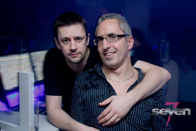 Cliquer pour voir l'image en taille réelle