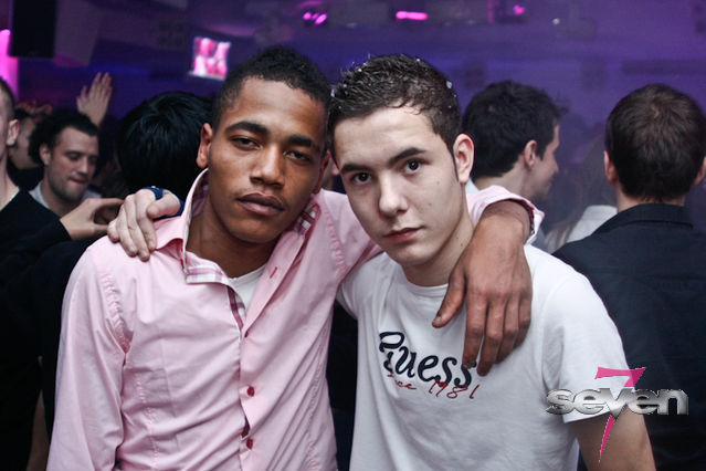 Cliquer pour voir l'image en taille réelle