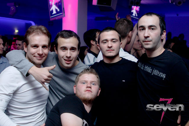 Cliquer pour voir l'image en taille réelle