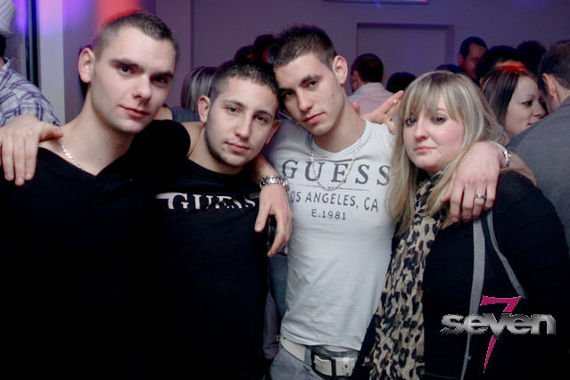 Cliquer pour voir l'image en taille réelle