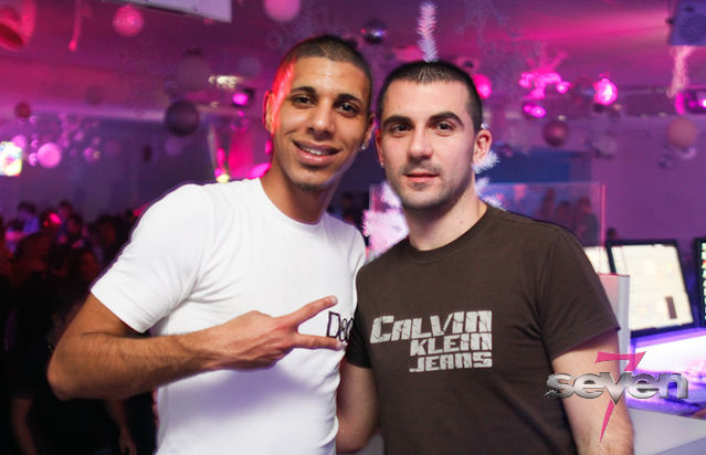 Cliquer pour voir l'image en taille réelle