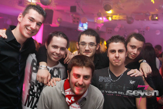 Cliquer pour voir l'image en taille réelle