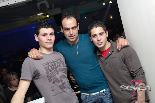 Cliquer pour voir l'image en taille réelle