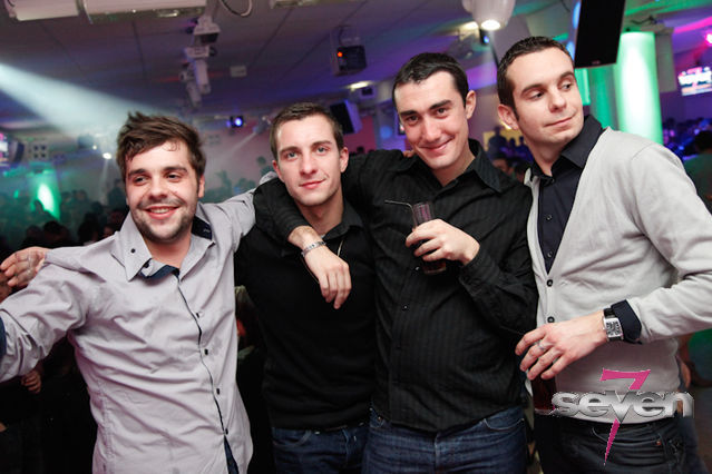 Cliquer pour voir l'image en taille réelle