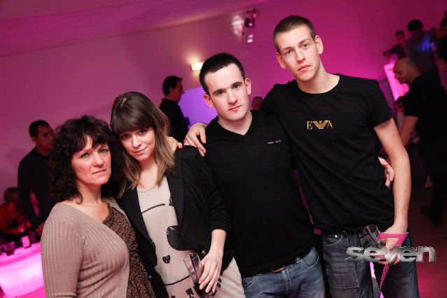 Cliquer pour voir l'image en taille réelle