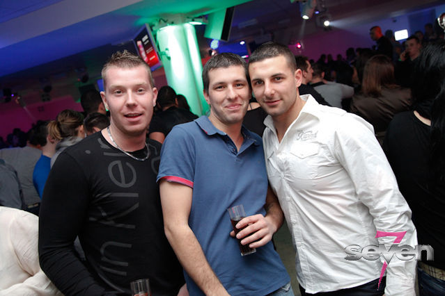 Cliquer pour voir l'image en taille réelle