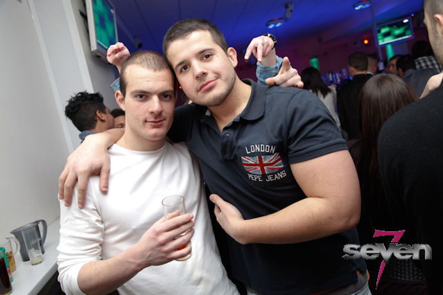 Cliquer pour voir l'image en taille réelle