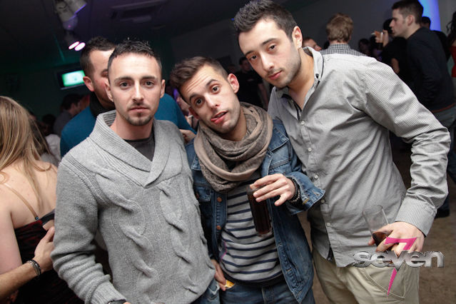 Cliquer pour voir l'image en taille réelle