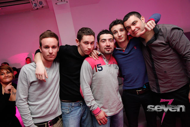 Cliquer pour voir l'image en taille réelle