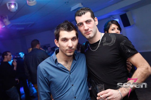 Cliquer pour voir l'image en taille réelle