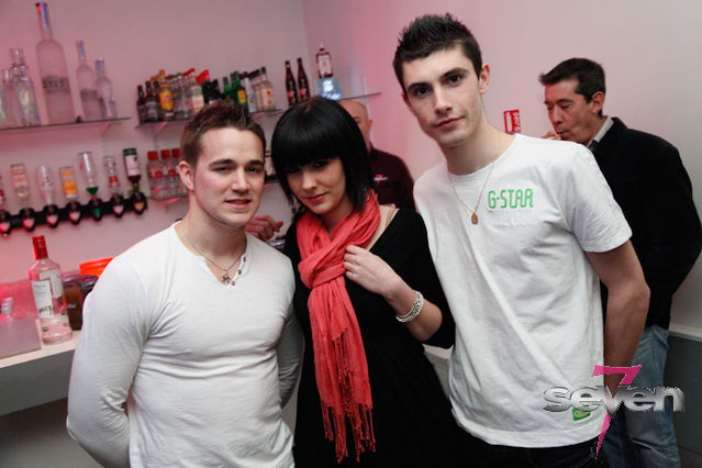 Cliquer pour voir l'image en taille réelle