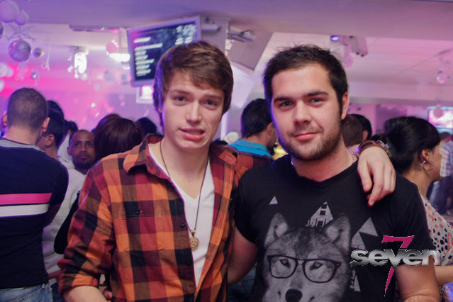 Cliquer pour voir l'image en taille réelle