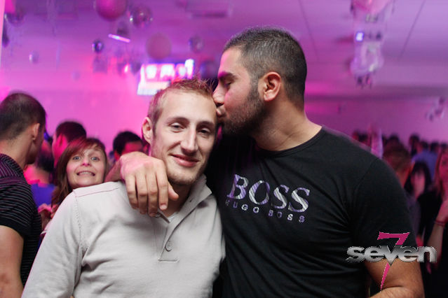 Cliquer pour voir l'image en taille réelle