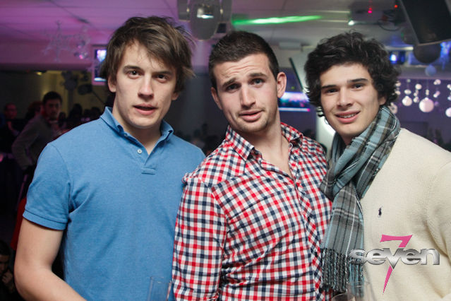 Cliquer pour voir l'image en taille réelle