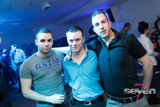 Cliquer pour voir l'image en taille réelle