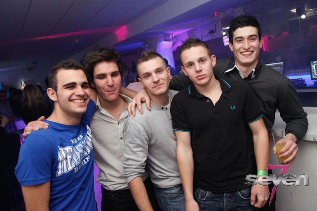 Cliquer pour voir l'image en taille réelle