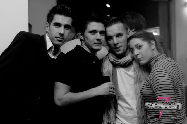 Cliquer pour voir l'image en taille réelle