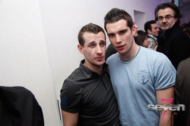 Cliquer pour voir l'image en taille réelle