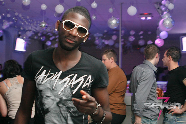 Cliquer pour voir l'image en taille réelle